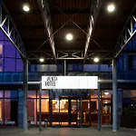 מלון Pentahotel 4*