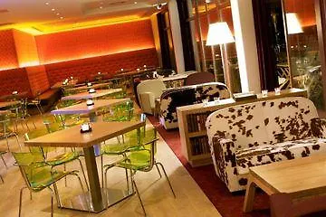 Pentahotel فندق