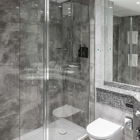 فندق Pentahotel 4*