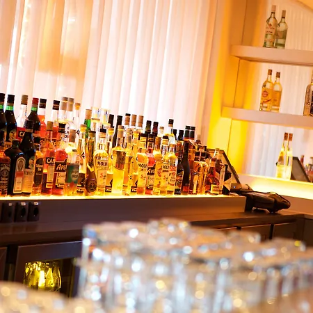Pentahotel 4* إيزيناخ