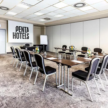 호텔 Pentahotel 4*