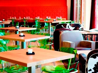 Pentahotel فندق