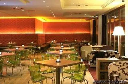 Pentahotel Hotel 4*