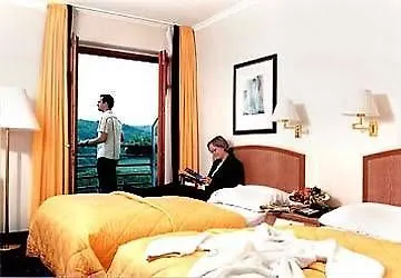 Pentahotel فندق